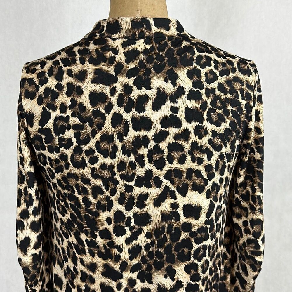 Leopard Print Dress Size Medium Lightweight Cheetah Animal Print V-Neck - Picture 5 of 10
